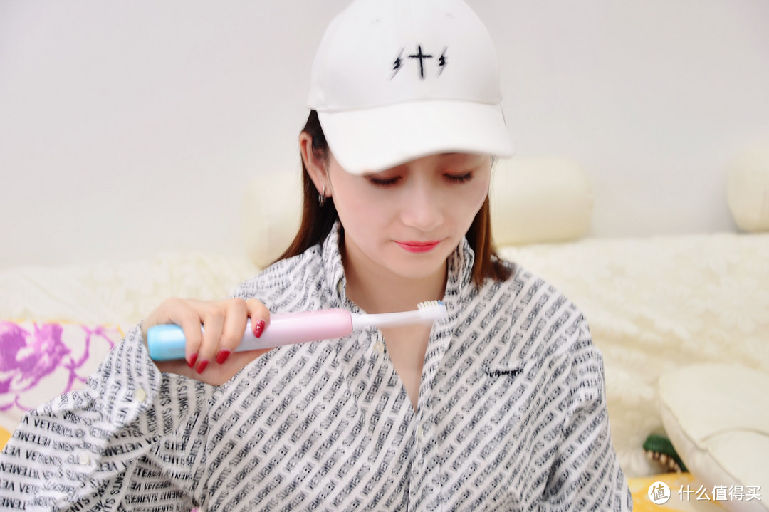 给每天的刷牙打个分,冠以智能之名的电动牙刷到底怎样?Lebooo 力博得 FA·优漾 声波电动牙刷测评