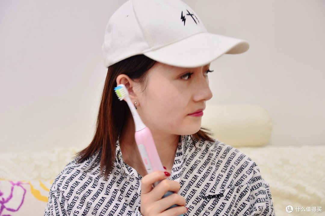 给每天的刷牙打个分,冠以智能之名的电动牙刷到底怎样?Lebooo 力博得 FA·优漾 声波电动牙刷测评