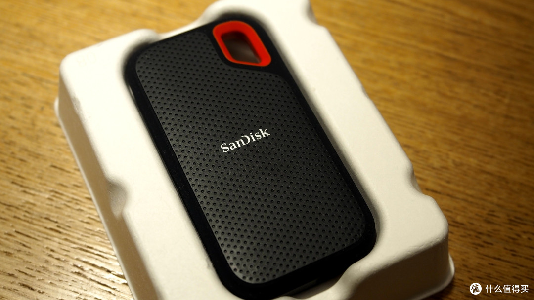 诚意推荐给视频博主的存储利器：SanDisk 闪迪1TB移动固态硬盘