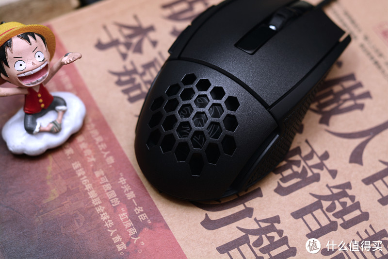 蜂巢设计、72g、129元,Tt eSPORTS 斗龙 夜袭VENTUS R版鼠标体验