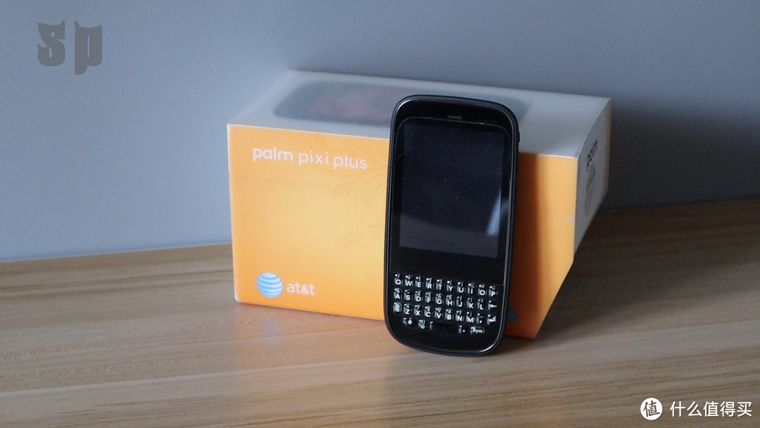 这是我的第一台也是唯一一台 palm ：pixi plus，精致小巧的全键盘机型。