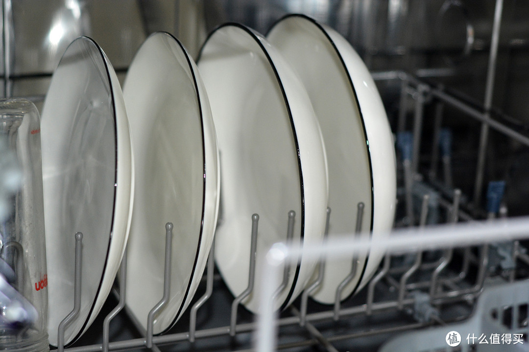 官宣！今天起只吃饭不洗碗，因为装了美的3905洗碗机