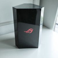 华硕 ROG Phone 游戏手机外观展示(摄像头|logo)