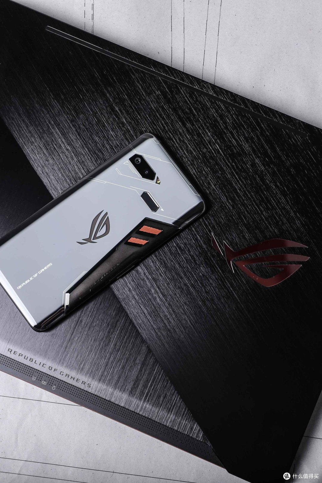 充值信仰 ASUS 华硕 ROG Phone开箱