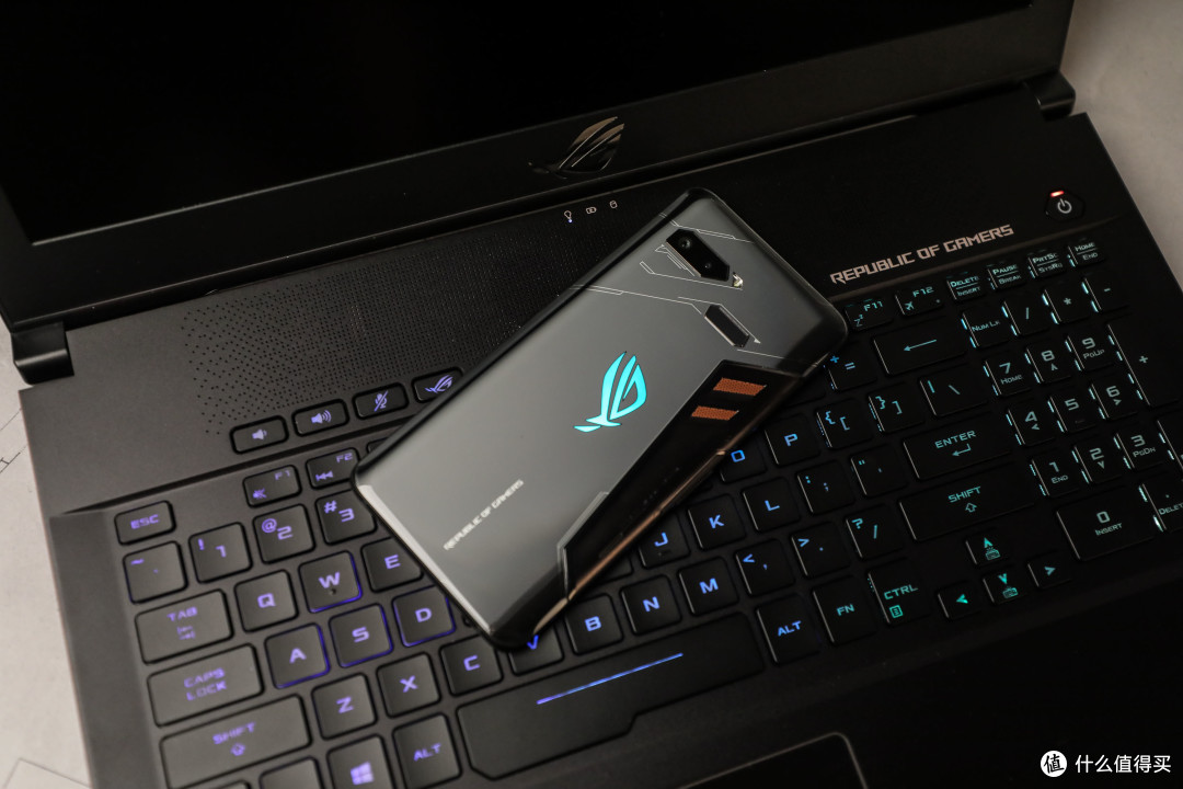 充值信仰 ASUS 华硕 ROG Phone开箱