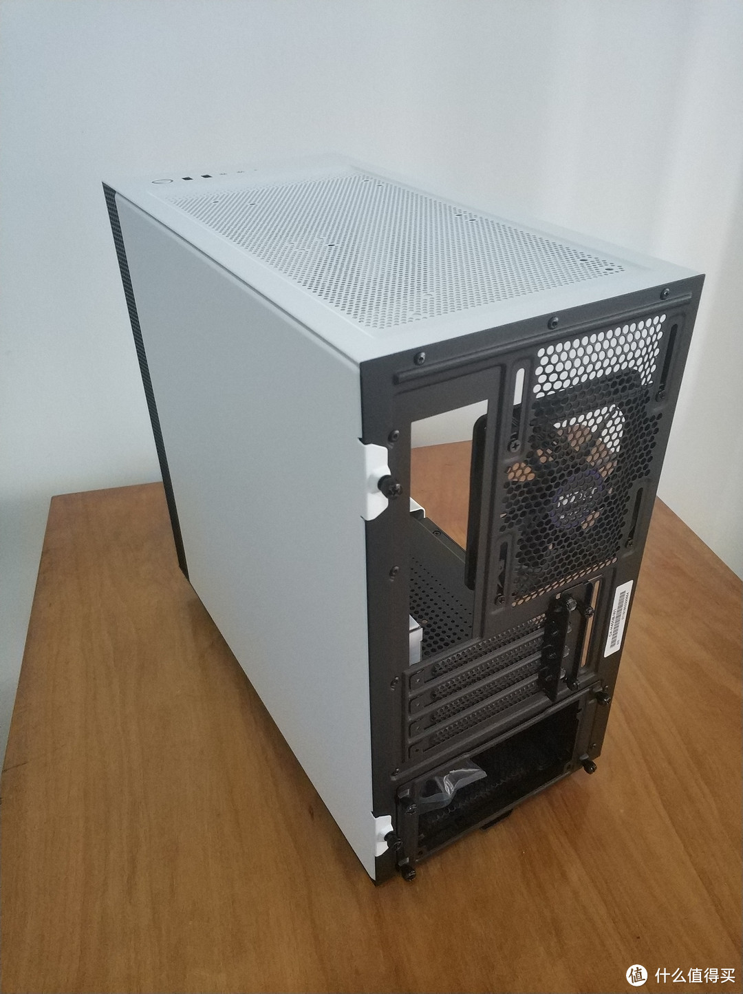 M-ATX主板和M-ATX机箱更配哦—NZXT H400开箱