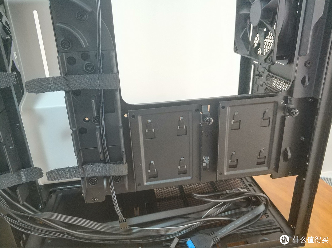 M-ATX主板和M-ATX机箱更配哦—NZXT H400开箱