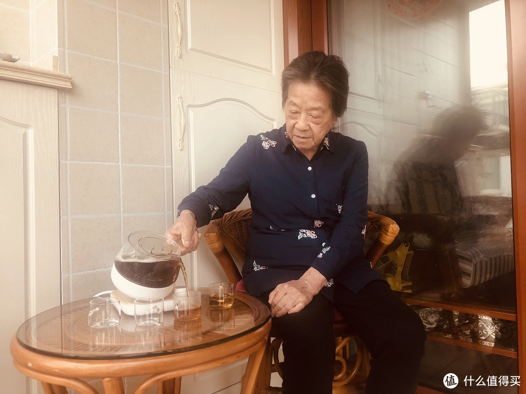 送给86岁老太太的生日礼物—鸣盏煮茶器伴随的美好下午茶