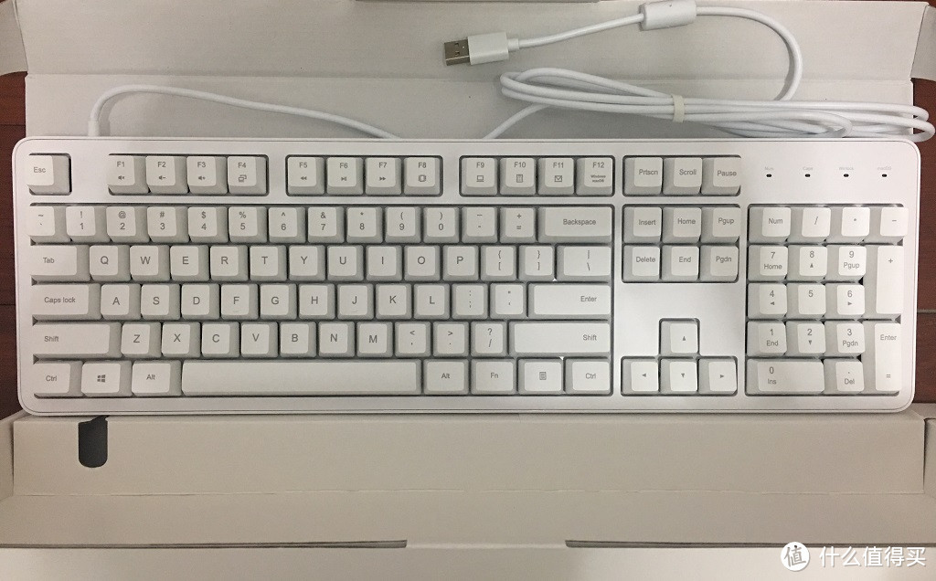 设计简洁价格厚道的键盘——简测悦米机械键盘 104Cherry版
