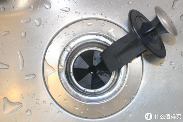 暴力粉碎，告别下水道堵塞，EDISON 爱迪生厨余垃圾处理器评测