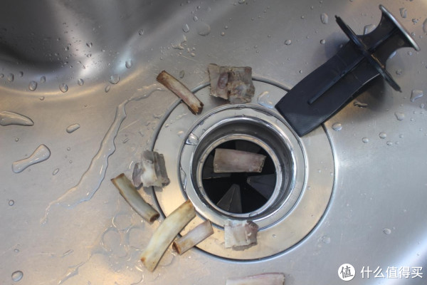 暴力粉碎，告别下水道堵塞，EDISON 爱迪生厨余垃圾处理器评测