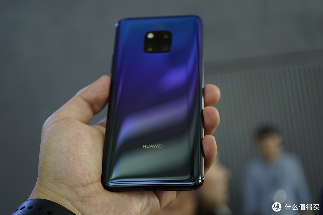 4000万徕卡三摄、智慧新高度：HUAWEI 华为 Mate 20、Mate 20 Pro、Mate 20 X 国行版发布