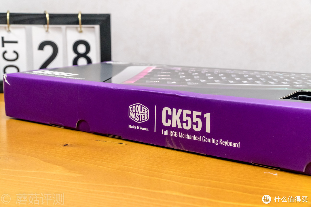 想要拥有一把颜值、手感、功能全都非常优秀的机械键盘？你可以看看酷冷至尊CK551