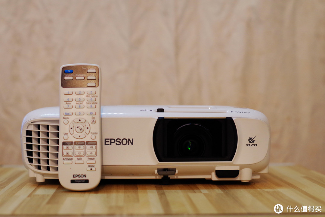 入门级家庭影院投影机，你觉得EPSON 爱普生CH-TW650怎么样？