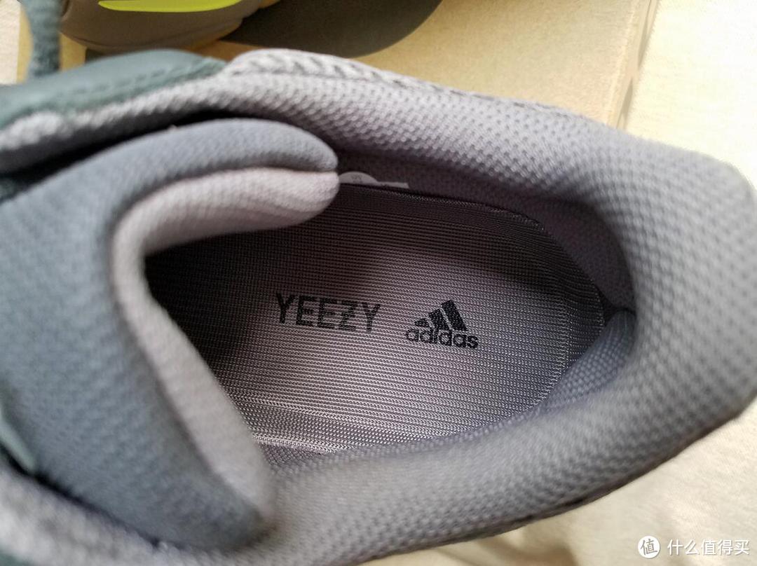 Adidas 阿迪达斯 Yeezy Boost 700 Mauve 开箱