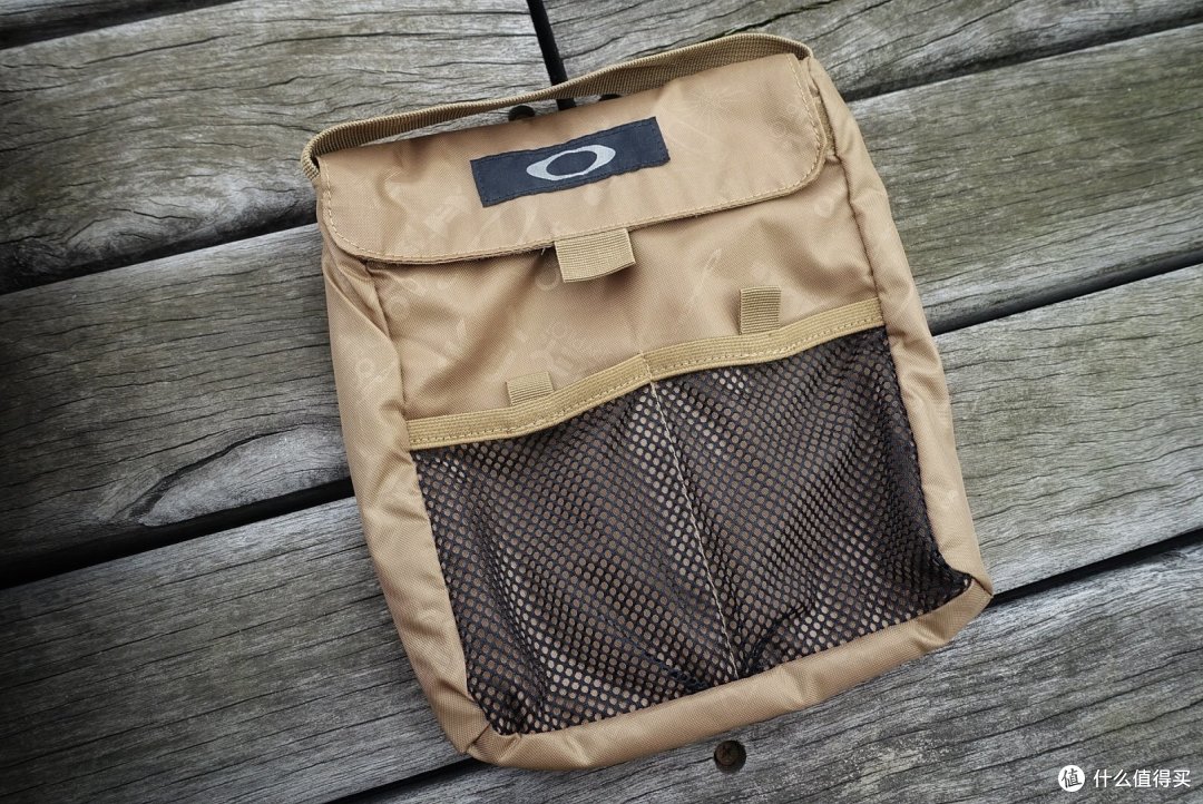 单肩Ohard？—OAKLEY Extractor战术单肩包简评