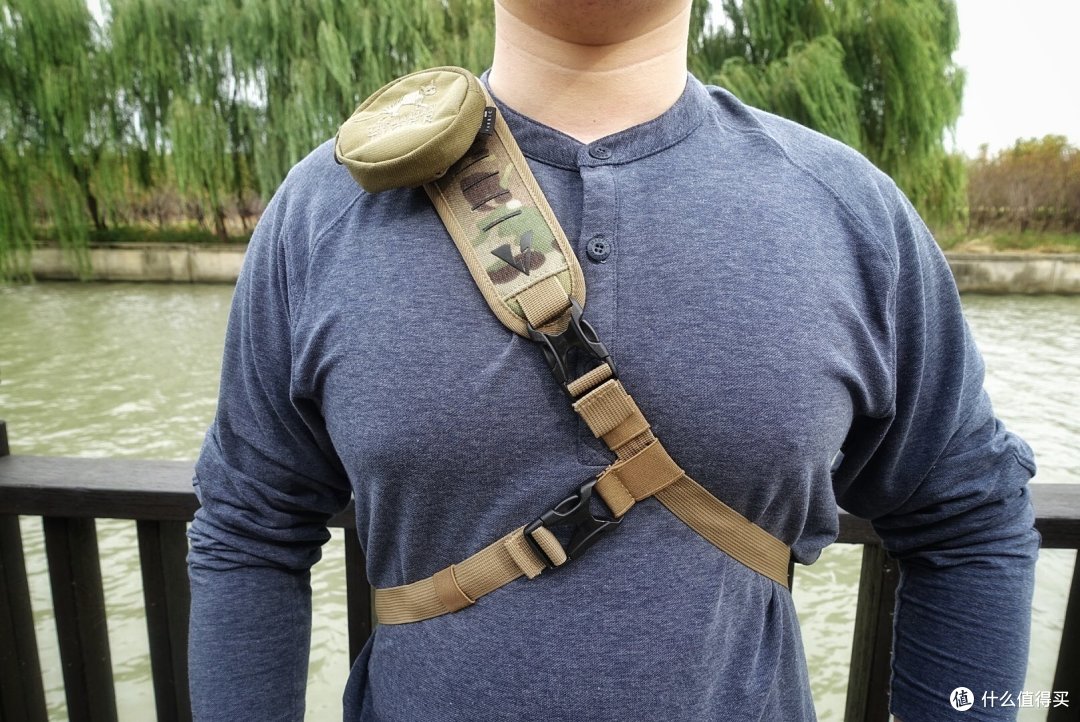 单肩Ohard？—OAKLEY Extractor战术单肩包简评