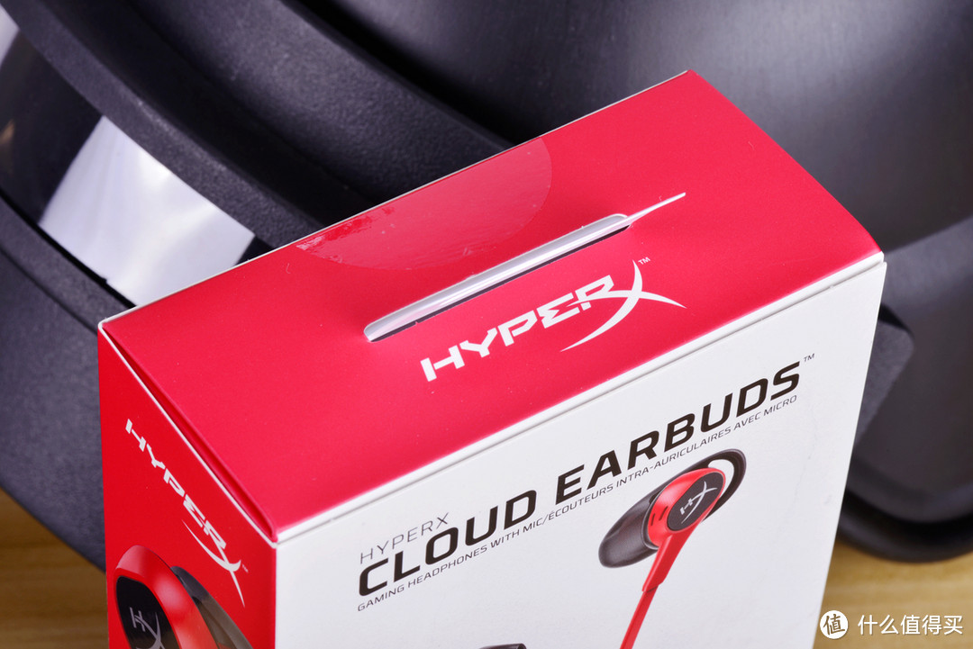 为通勤吃鸡，金士顿 HyperX 云雀 Cloud Earbuds 游戏入耳式耳机