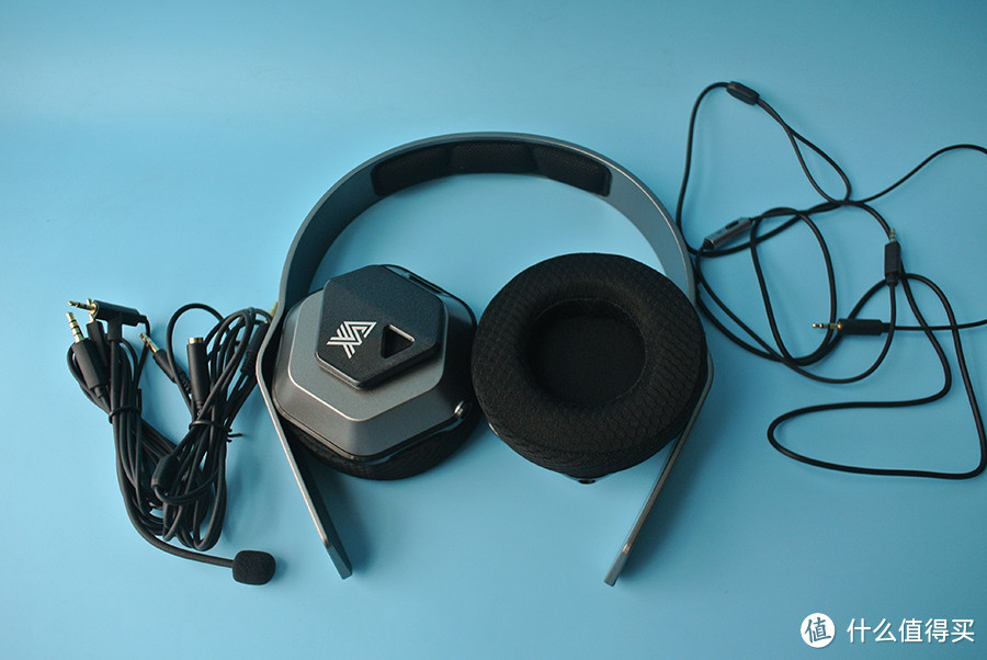 可拆卸模块化便捷耳机——XANOVA 星极 霜泉XH200 游戏耳机