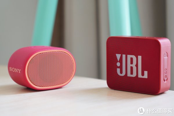 牙音箱哪家强?索尼 SRS-XB01 挑战 JBL GO 2