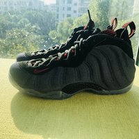 耐克 AIR FOAMPOSITE ONE 男款篮球鞋外观展示(鞋头|鞋底|鞋身|logo)