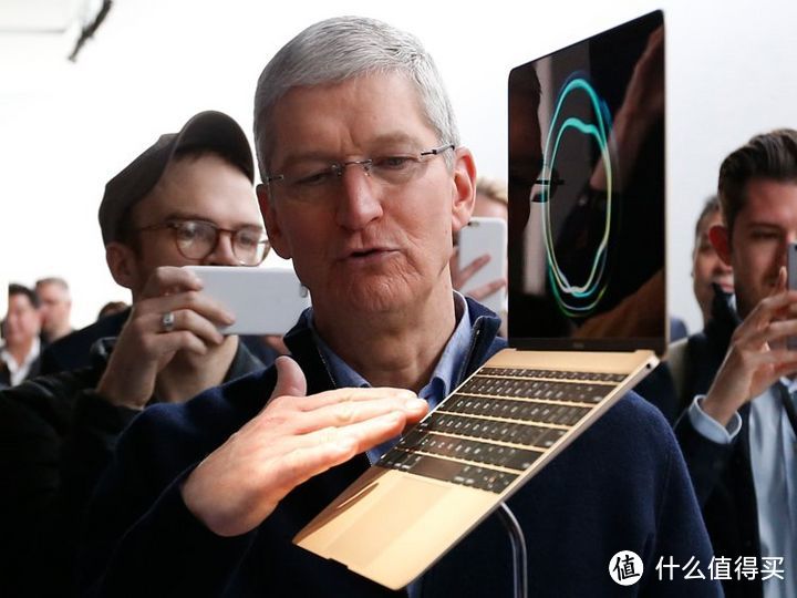 新 MacBook Air 现场上手：它让 MacBook 变得有点尴尬了