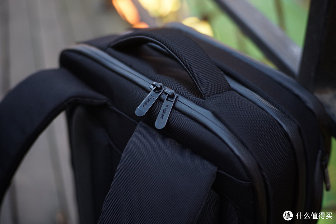 让背包里不再一团糟：宜丽客Ruminant多功能背包来帮你解决收纳难题！