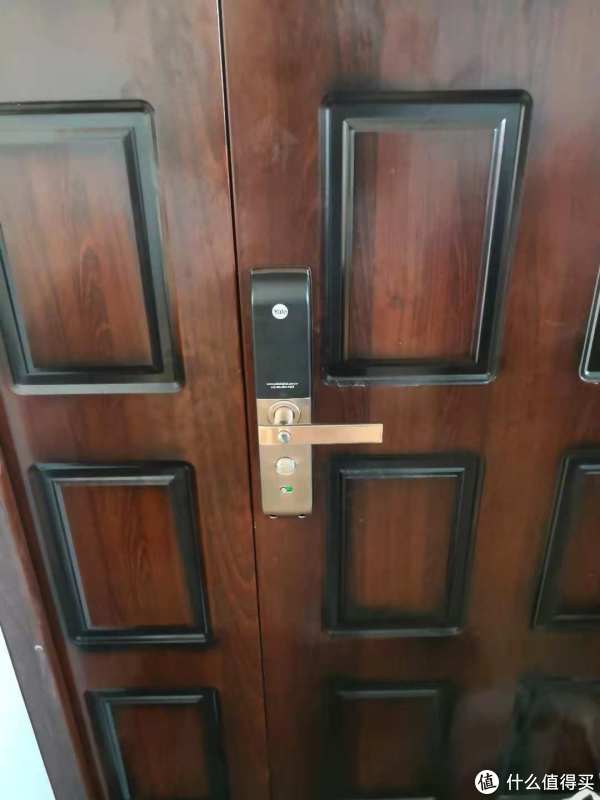 拖延症发作一年后的指纹锁,耶鲁7116,貌似一不小心成首晒
