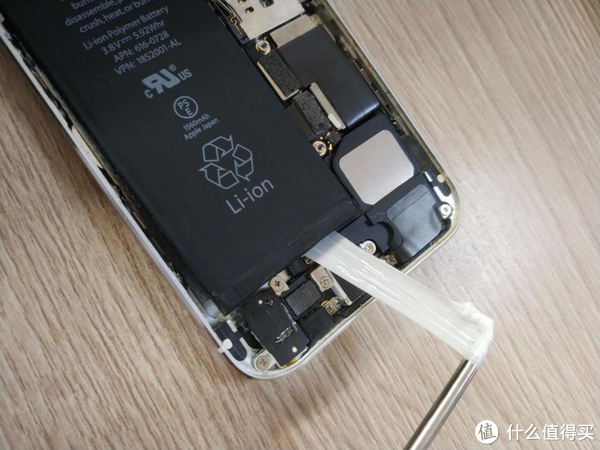 手机数码 篇二:华严苛4.0苹果6大容量电池使用