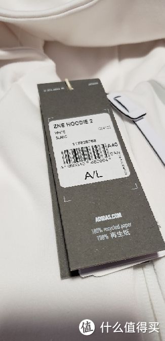 在这个耐斯的时代 我却选择了上一代Z.N.E hoody2