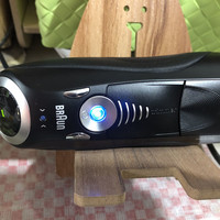 博朗 7840S 电动剃须刀使用感受(开机|参数|效果|价格)