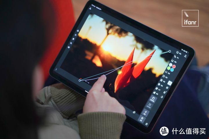 这是一篇用 iPad Pro 写的 iPad Pro 评测