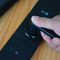小益E205 WIFI版智能门锁使用感受(APP|指纹|充电接口|安装|远程开锁)