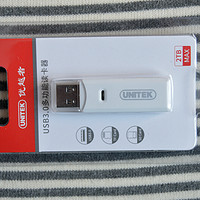 优越者USB3.0读卡器外观介绍(挂绳口|材质|插槽|接口)