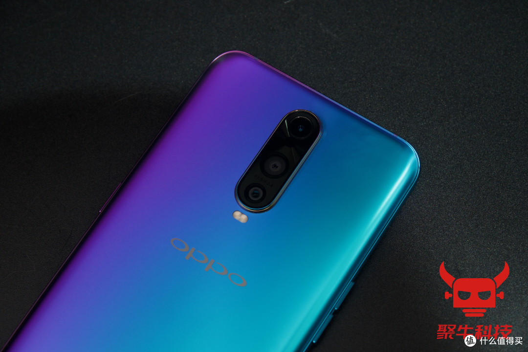 oppor17pro手机图赏三摄水滴屏雾光渐变天生一副盛世美颜