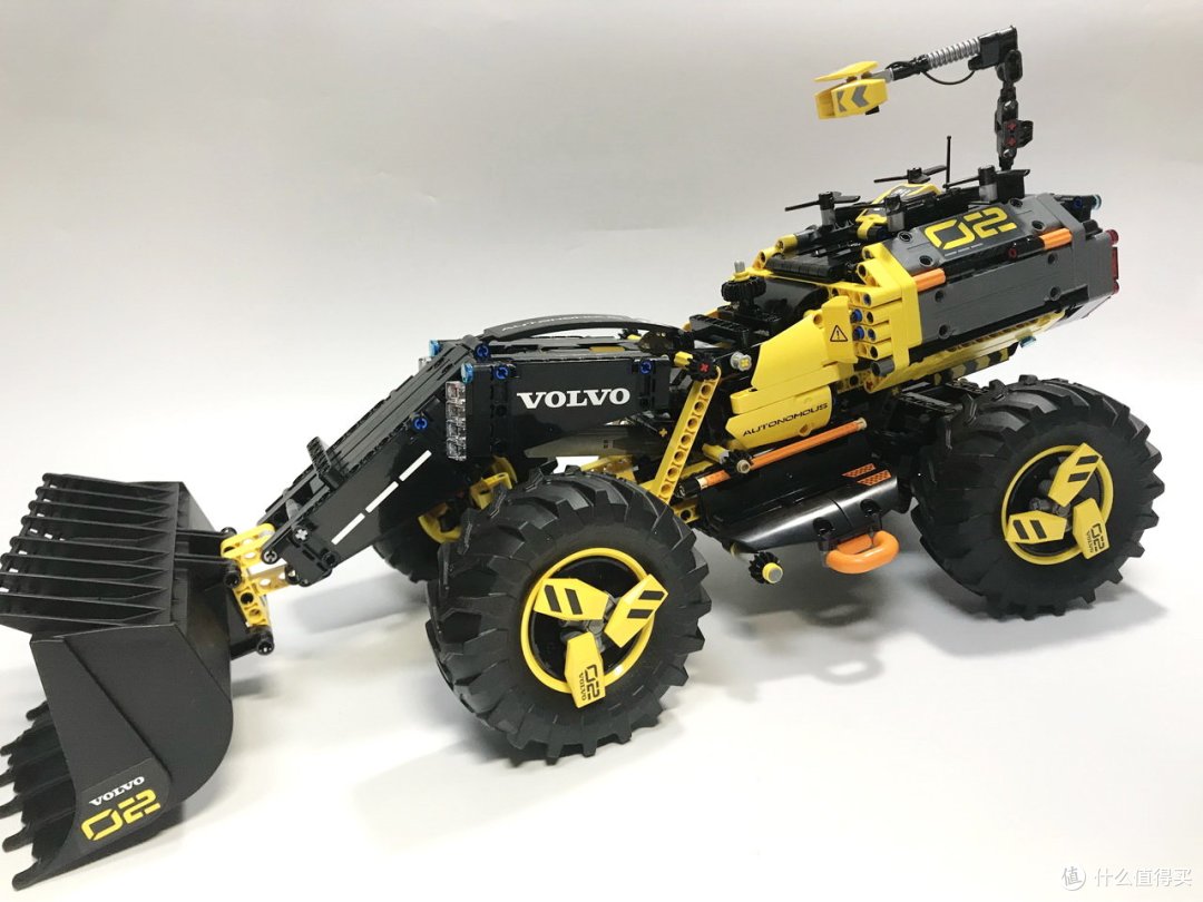 LEGO 乐高 拼拼乐 篇176:未来与现代的结合:42081 沃尔沃 ZEUX 概念式装载机