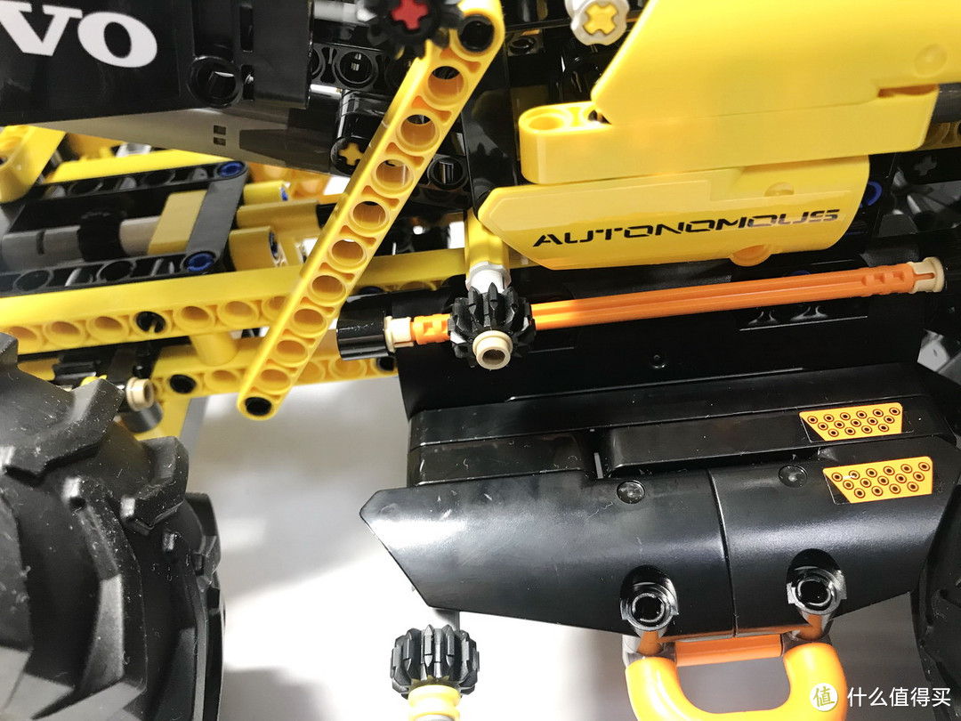LEGO 乐高 拼拼乐 篇176:未来与现代的结合:42081 沃尔沃 ZEUX 概念式装载机