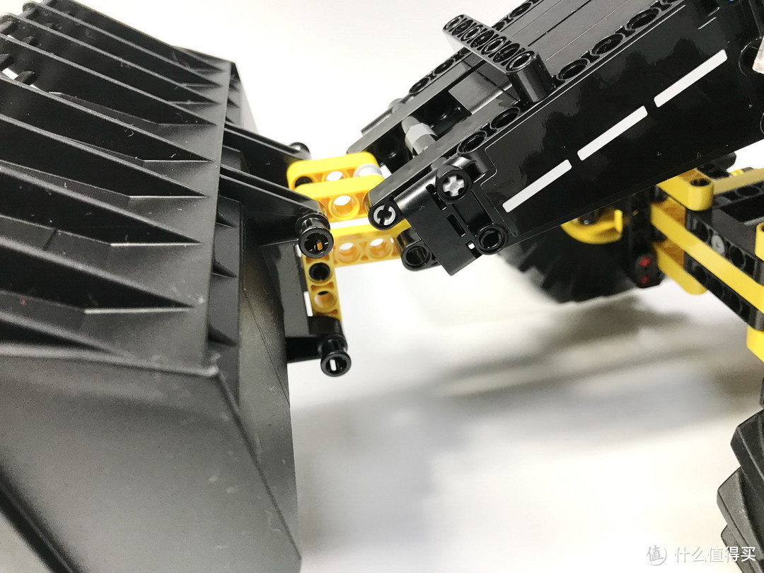 LEGO 乐高 拼拼乐 篇176:未来与现代的结合:42081 沃尔沃 ZEUX 概念式装载机
