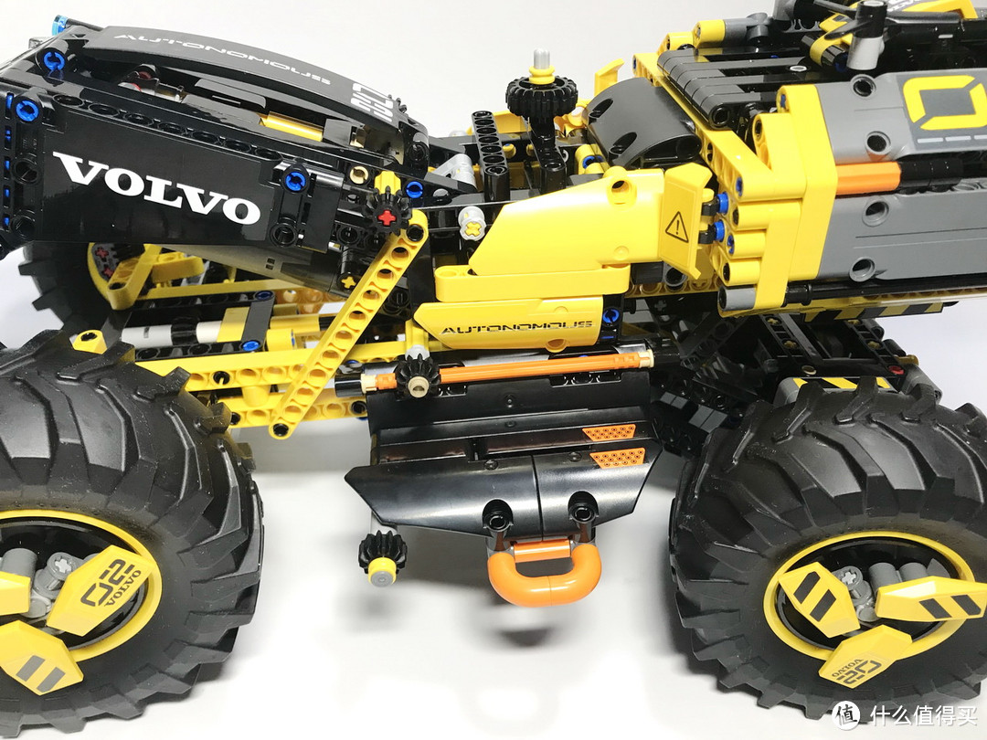 LEGO 乐高 拼拼乐 篇176:未来与现代的结合:42081 沃尔沃 ZEUX 概念式装载机