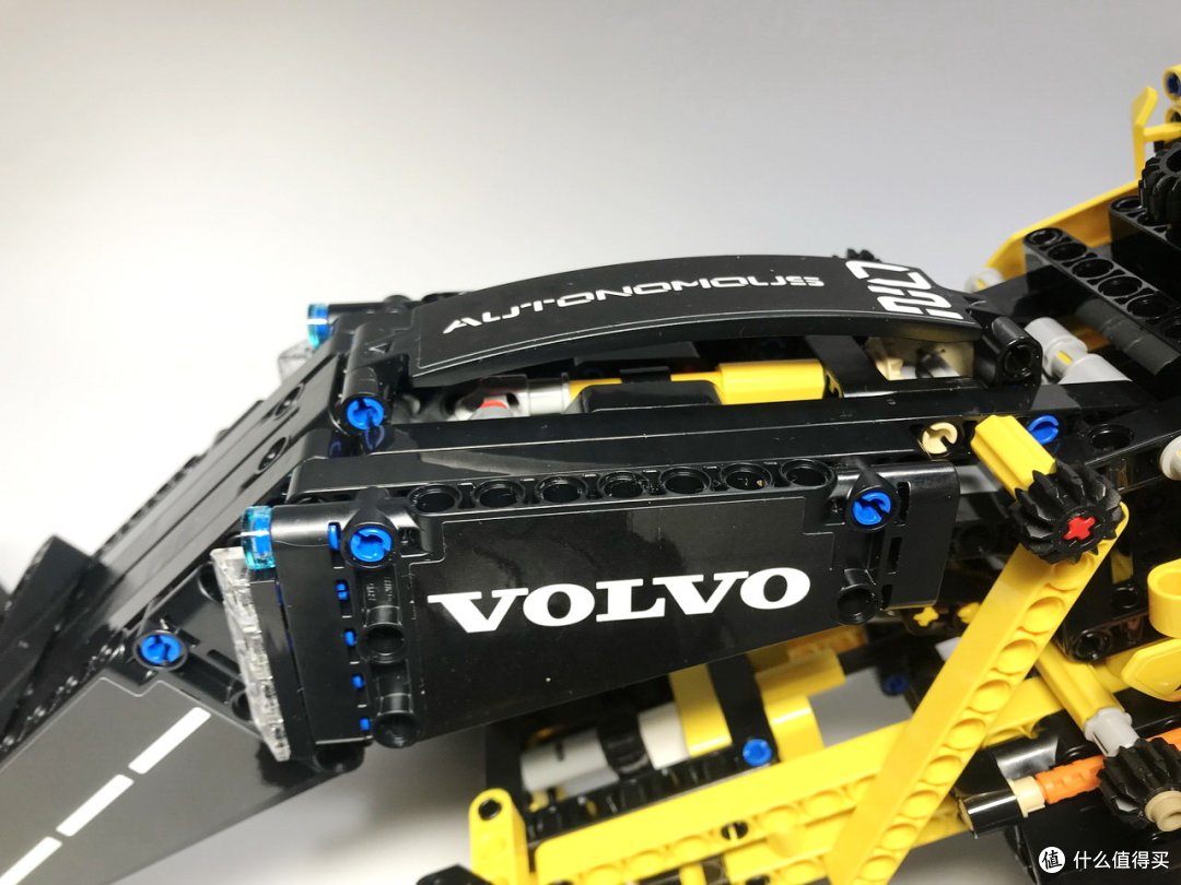 LEGO 乐高 拼拼乐 篇176:未来与现代的结合:42081 沃尔沃 ZEUX 概念式装载机