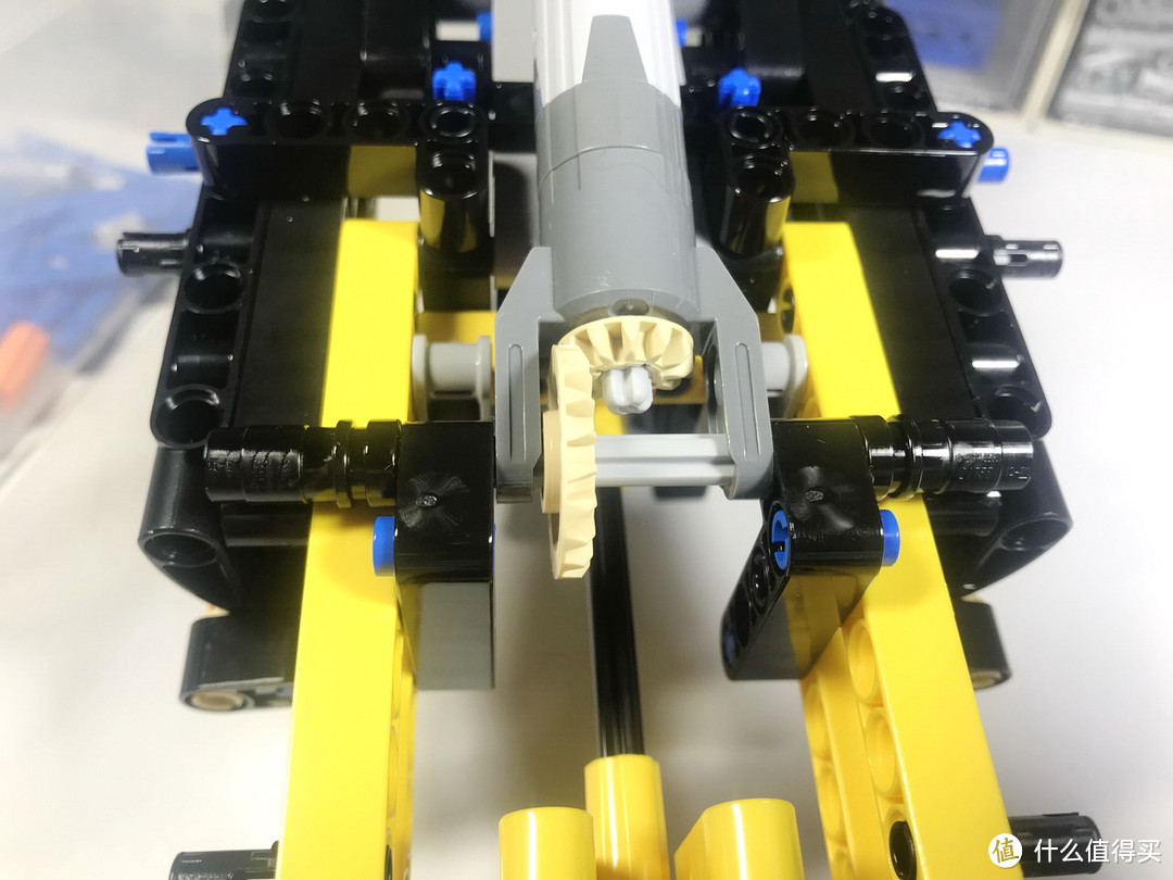 LEGO 乐高 拼拼乐 篇176:未来与现代的结合:42081 沃尔沃 ZEUX 概念式装载机
