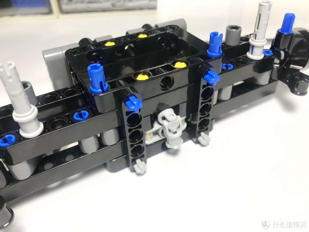 LEGO 乐高 拼拼乐 篇176:未来与现代的结合:42081 沃尔沃 ZEUX 概念式装载机