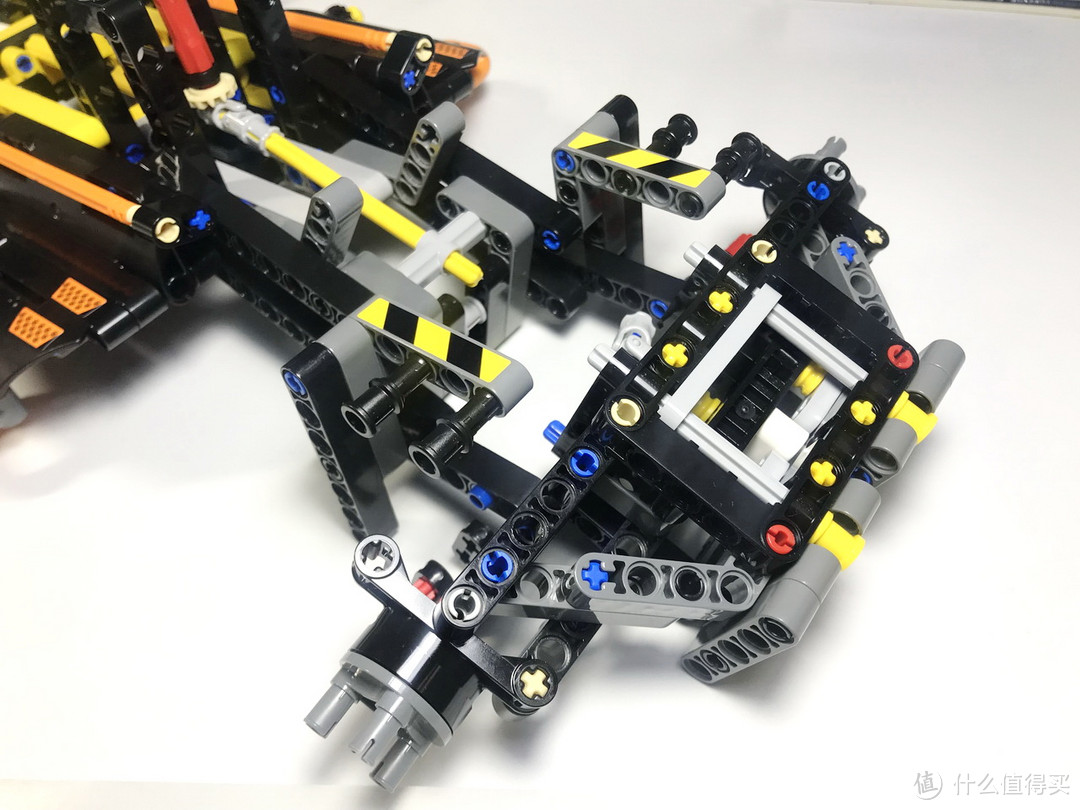 LEGO 乐高 拼拼乐 篇176：未来与现代的结合：42081 沃尔沃 ZEUX 概念式装载机