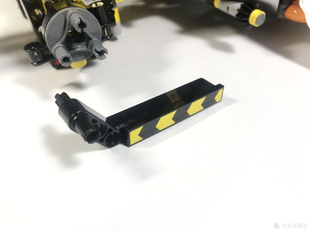 LEGO 乐高 拼拼乐 篇176:未来与现代的结合:42081 沃尔沃 ZEUX 概念式装载机