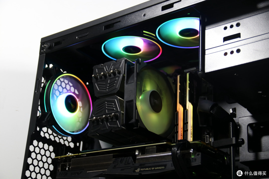 大型箱体幻彩SHOW,AMD 锐龙实战装机体验