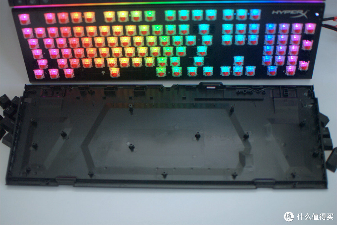 shera爸的拆解评测十九：HyperX阿洛伊精英版RGB机械键盘