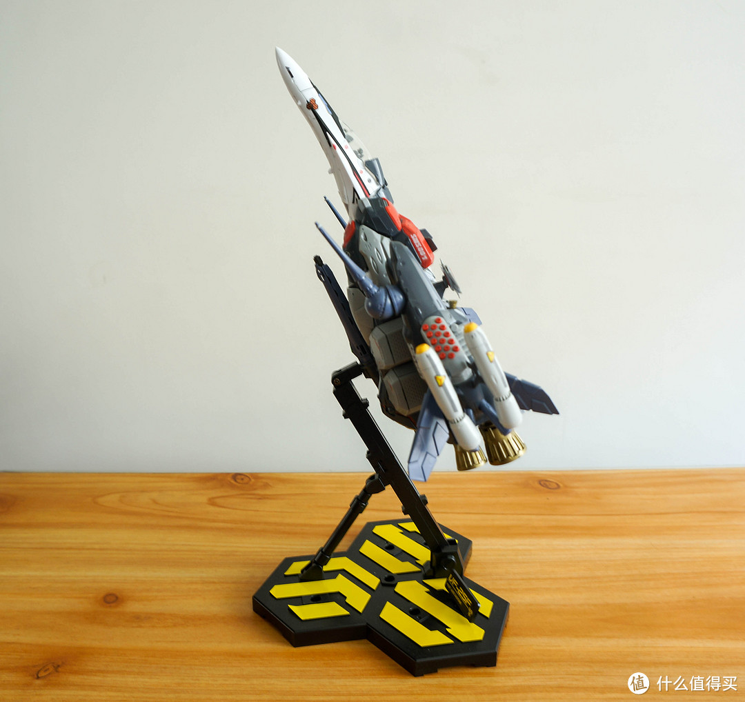 Bandai 万代 超时空要塞 1:72 VF-25F 全装备重装型/阿鲁特机专用模型晒单！