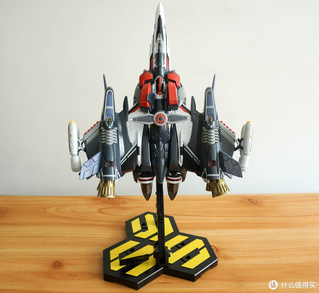 Bandai 万代 超时空要塞 1:72 VF-25F 全装备重装型/阿鲁特机专用模型晒单！