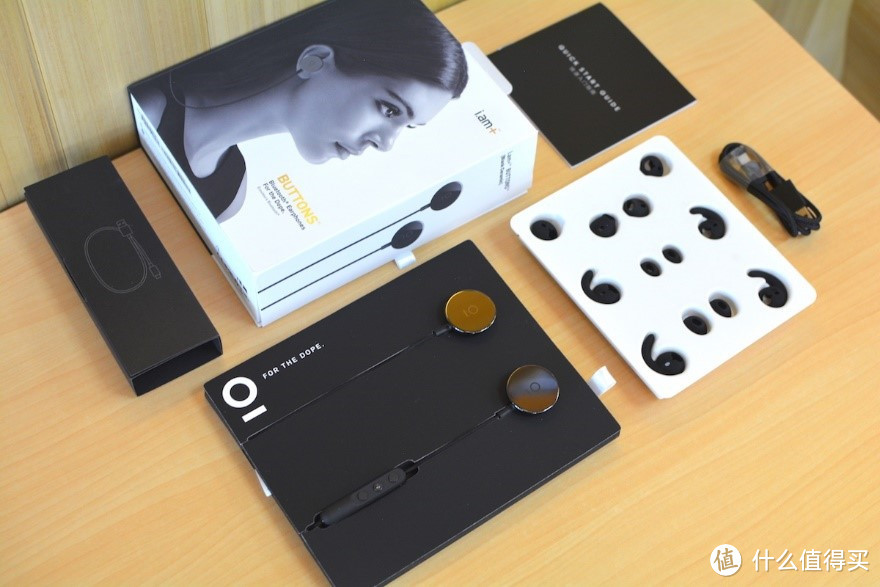 音乐人做出来的耳机:i.am+ Ceramic Buttons无线耳机