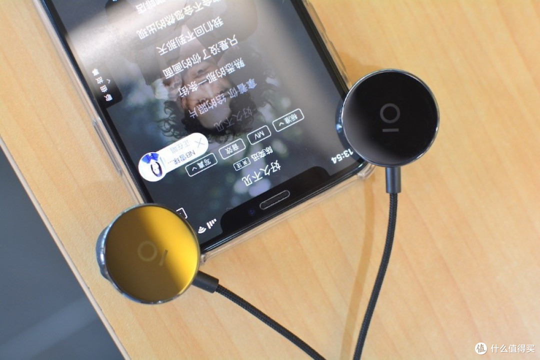 音乐人做出来的耳机:i.am+ Ceramic Buttons无线耳机